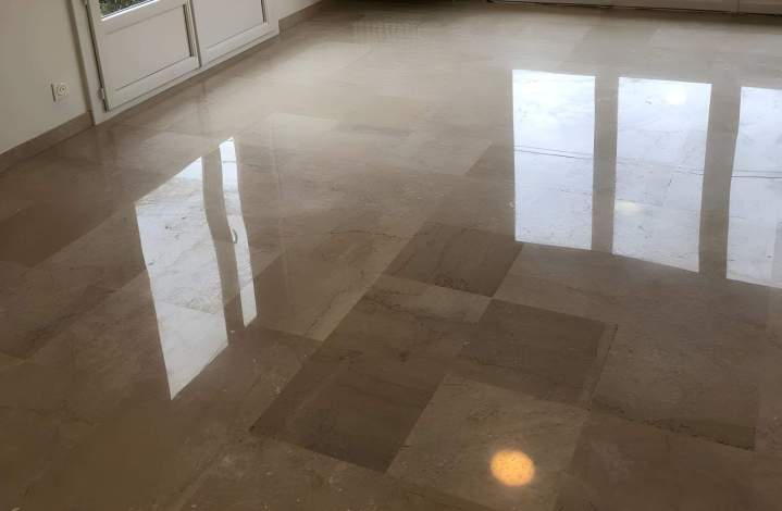 Projet de nettoyage de parquet intérieur Montrouge